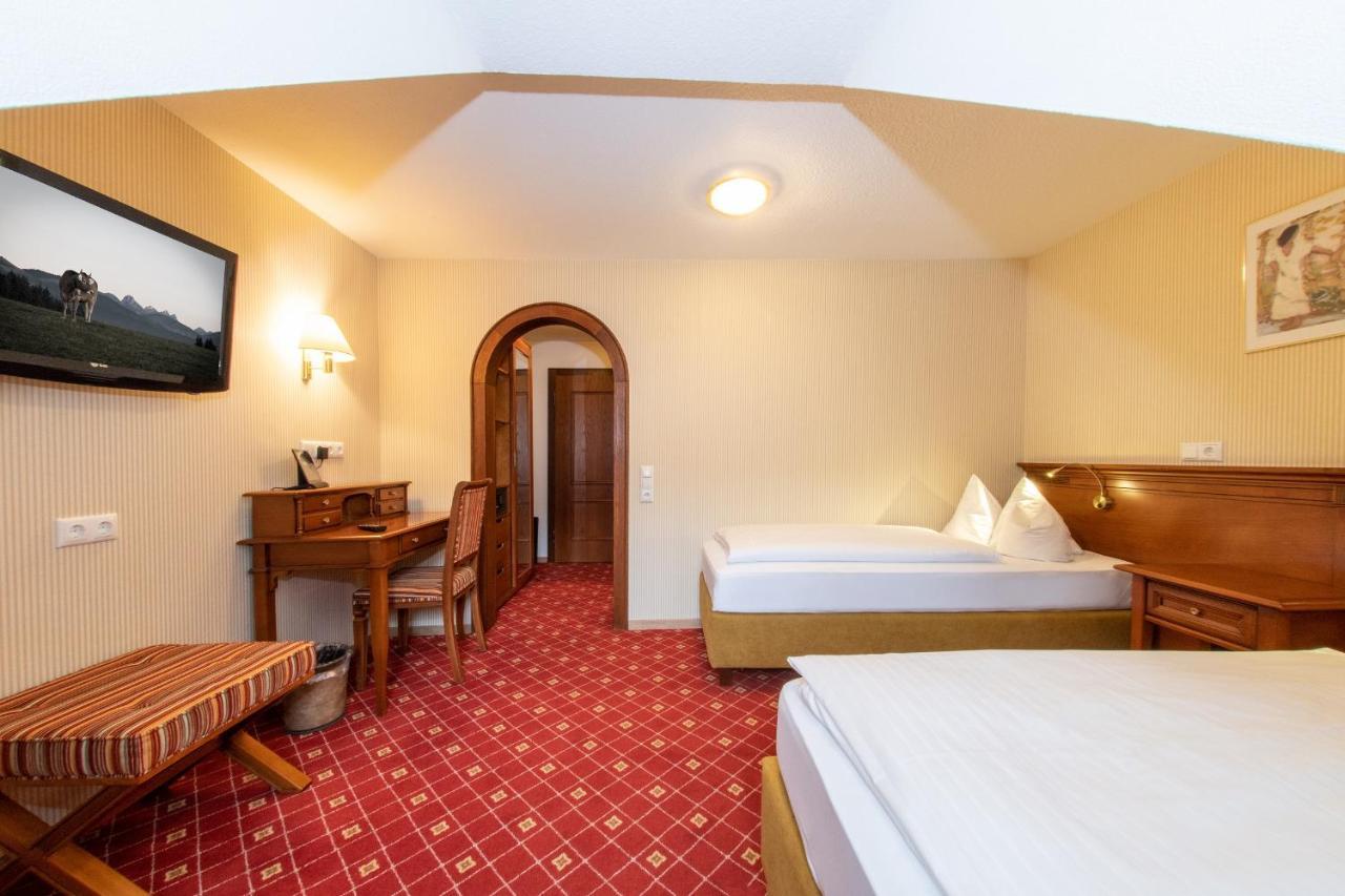 Hotel Gasthof Post Nesselwang Exteriör bild