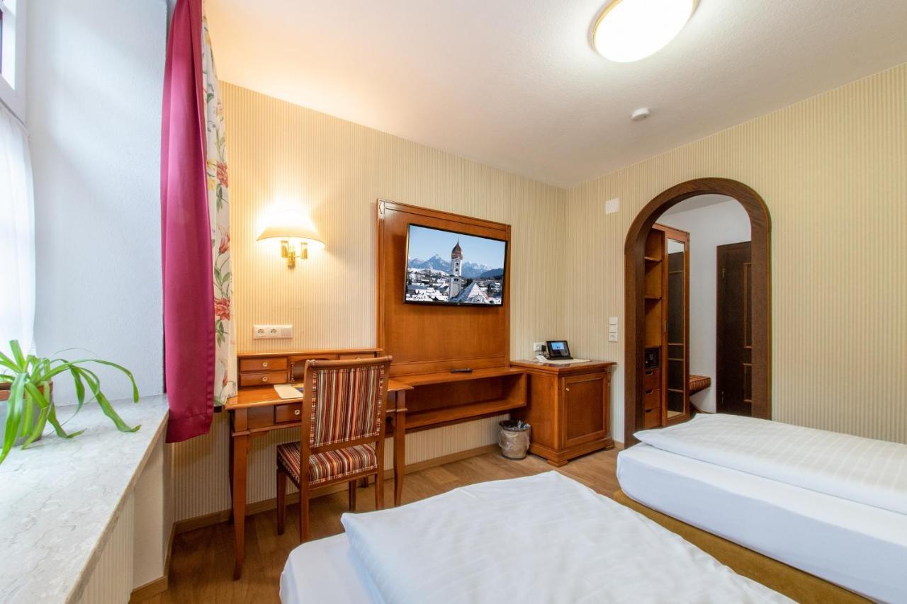 Hotel Gasthof Post Nesselwang Exteriör bild